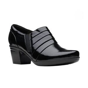 Clarks Emslie Block Heel Zip Up Ankle Bootie